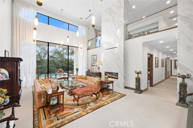 15877 Esquilime Drive, Chino Hills CA: https://media.crmls.org/medias/0f611d23-d69d-4531-9049-b3aa3b6f2424.jpg
