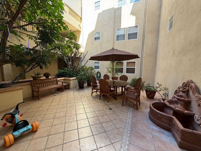Detail Gallery Image 30 of 30 For 14343 Burbank #305,  Sherman Oaks,  CA 91401 - 3 Beds | 2 Baths