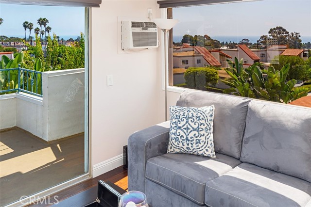 Detail Gallery Image 10 of 55 For 712 Calle Divino, San Clemente,  CA 92673 - 3 Beds | 2/1 Baths