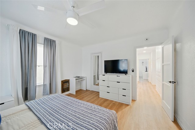 2200 Pine Avenue, Long Beach CA: https://media.crmls.org/medias/0f626189-a72d-4337-99ea-08b2b17907bc.jpg
