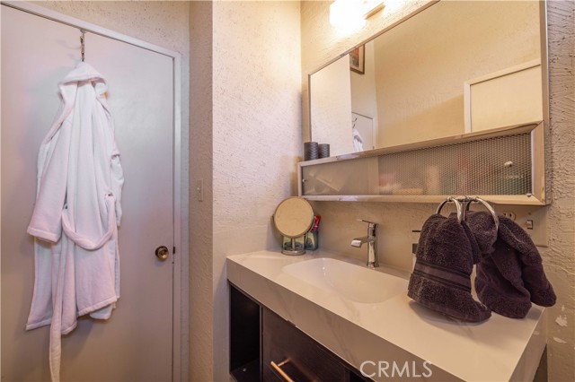 Detail Gallery Image 16 of 23 For 236 Zaca, Big Bear City,  CA 92314 - 2 Beds | 1 Baths