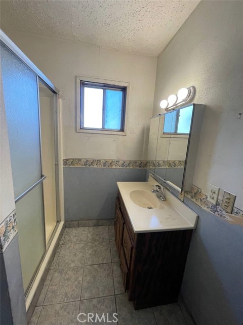 11058 Jones Street, Hanford CA: https://media.crmls.org/medias/0f65d0f2-b813-4f28-9ab7-e389a9709f0b.jpg