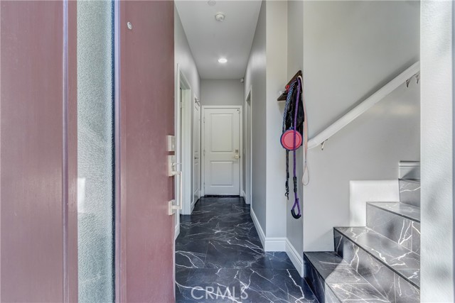 Detail Gallery Image 8 of 44 For 625 Savi Dr #102,  Corona,  CA 92878 - 3 Beds | 3/1 Baths