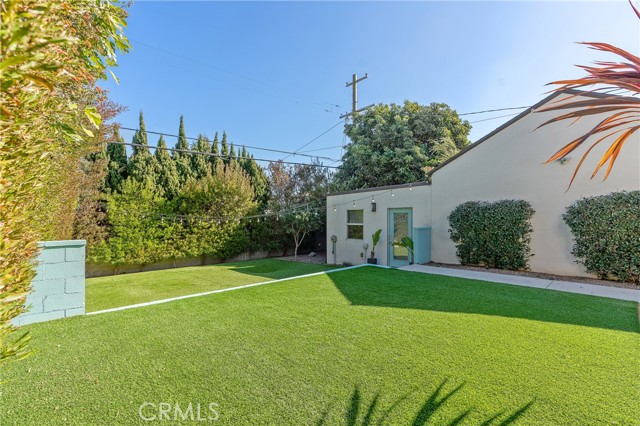 Detail Gallery Image 20 of 24 For 8034 Airlane Ave, Los Angeles,  CA 90045 - 4 Beds | 3 Baths