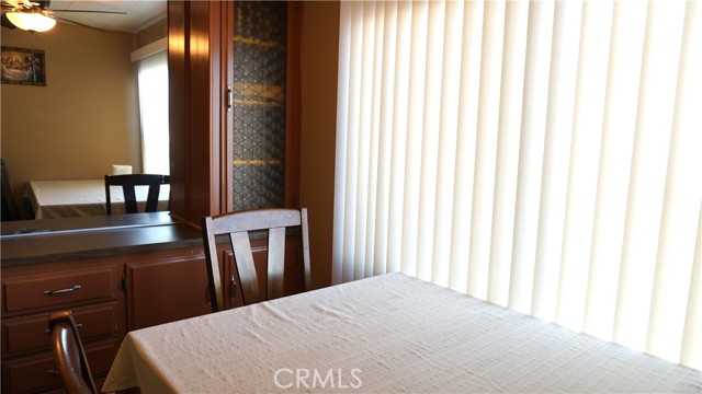 Detail Gallery Image 12 of 26 For 1166 S Riverside Ave #9,  Rialto,  CA 92376 - 2 Beds | 1 Baths