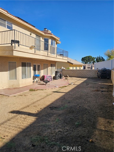 Detail Gallery Image 10 of 10 For 18141 Country Glen Ln, Victorville,  CA 92395 - 4 Beds | 2/1 Baths