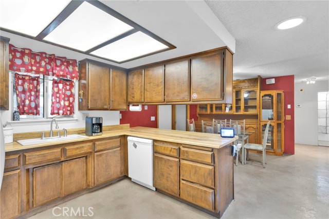 Detail Gallery Image 15 of 70 For 7929 Mono, Hesperia,  CA 92345 - 3 Beds | 2 Baths