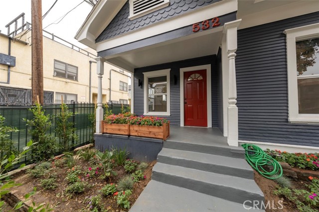 532 W 5th Street, Long Beach CA: https://media.crmls.org/medias/0f67cd94-14b6-4652-96cc-41cd02f106da.jpg