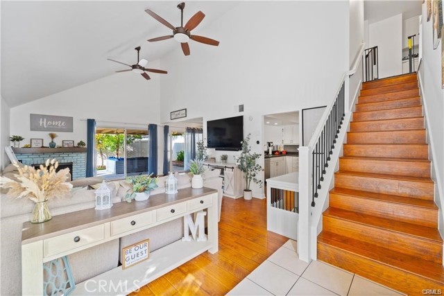 Detail Gallery Image 3 of 23 For 27065 Rio Prado Dr, Valencia,  CA 91354 - 4 Beds | 3 Baths