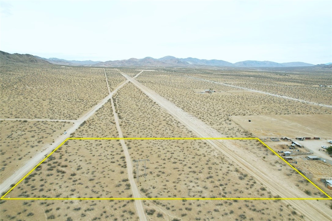 0 Colusa Road, Apple Valley, California 92307, ,Land,For Sale,0 Colusa Road,CRHD23213143