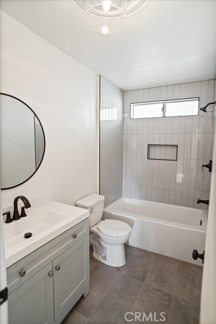 Detail Gallery Image 10 of 11 For 8414 Columbus Ave #9,  North Hills,  CA 91343 - 2 Beds | 2 Baths