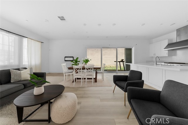 Detail Gallery Image 4 of 49 For 27216 W Coyote Bush Ct, Valencia,  CA 91355 - 4 Beds | 4/1 Baths