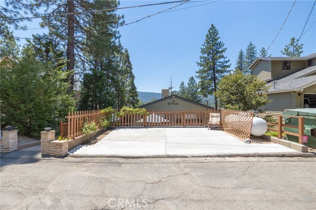 Detail Gallery Image 63 of 65 For 37744 Shoreline Dr, Bass Lake,  CA 93604 - 4 Beds | 2 Baths