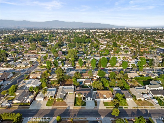 8840 Valjean Avenue, North Hills CA: https://media.crmls.org/medias/0f6b714a-add7-4aac-8132-a650b3f48231.jpg