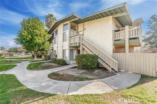 Detail Gallery Image 3 of 20 For 1800 E Old Ranch Rd #163,  Colton,  CA 92324 - 2 Beds | 2 Baths