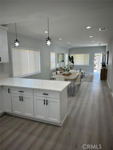 Detail Gallery Image 17 of 58 For 1131 E 21st, Long Beach,  CA 90806 - 5 Beds | 5 Baths