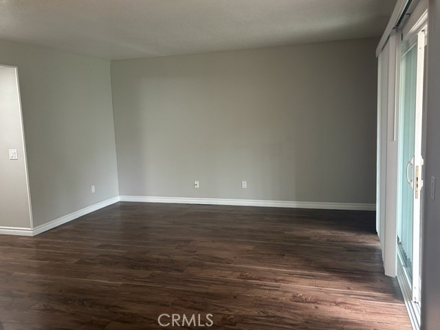 Detail Gallery Image 5 of 17 For 2608 Avenida Del Vista #102,  Corona,  CA 92882 - 1 Beds | 1 Baths