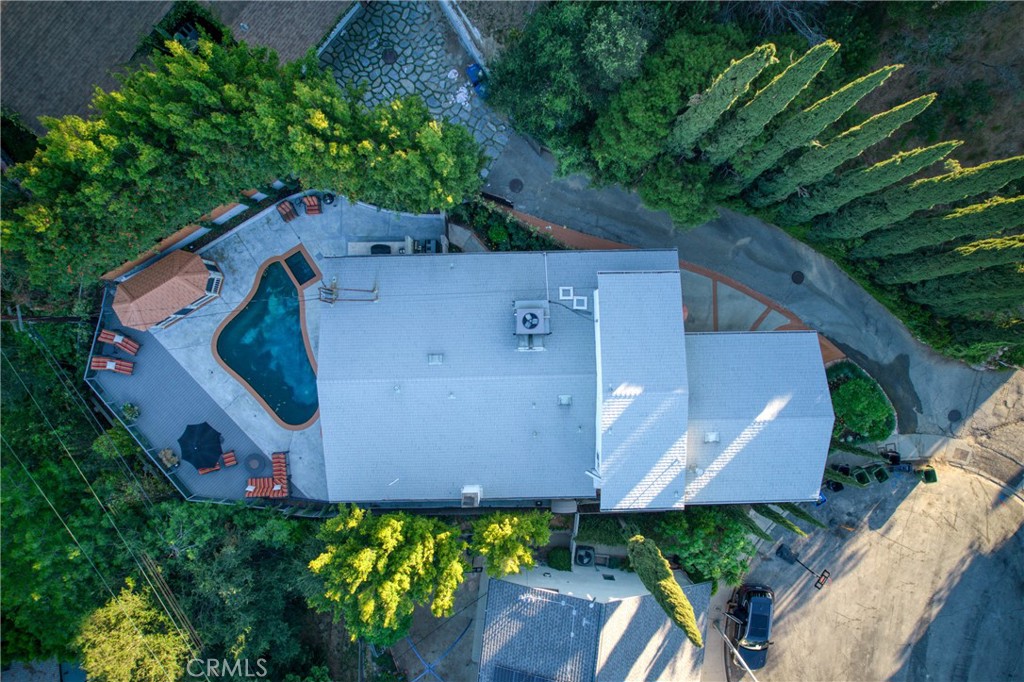 https://media.crmls.org/medias/0f6cc208-fe71-4d32-b1dc-02ac32f28723.jpg?preset=X-Large