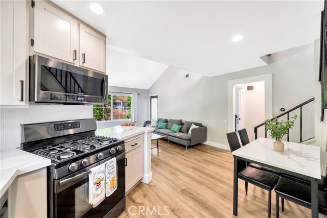 Detail Gallery Image 12 of 38 For 18940 Canyon Hill Dr., Lake Forest,  CA 92679 - 1 Beds | 1 Baths