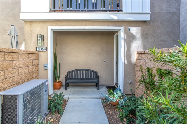 Detail Gallery Image 3 of 25 For 16008 Jamie Ln #5,  Fontana,  CA 92336 - 3 Beds | 2 Baths