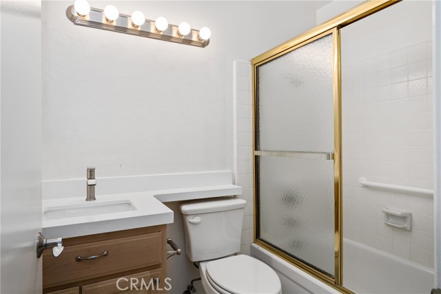 Detail Gallery Image 25 of 44 For 17651 Falkirk Ln, Huntington Beach,  CA 92649 - 4 Beds | 2 Baths