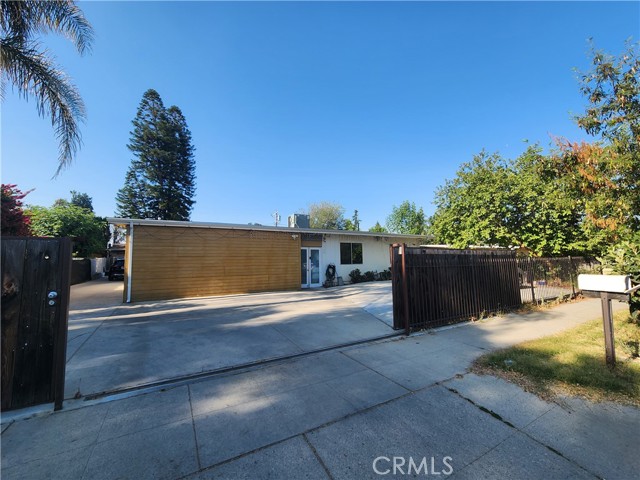 18540 Arminta Street, Reseda CA: https://media.crmls.org/medias/0f6e9cb1-6fc6-4bd7-aea7-fcbb32390cd4.jpg