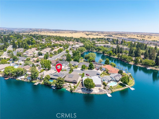 43 Edgewater Court, Chico CA: https://media.crmls.org/medias/0f6eb174-02e8-44b2-8bde-86592a08b28a.jpg