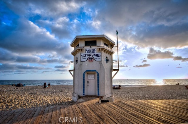 Main Beach Lighthouse is a lovely walk so conveniently close.