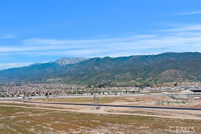 Detail Gallery Image 44 of 44 For 15816 Parry Peak, Fontana,  CA 92336 - 4 Beds | 3/1 Baths