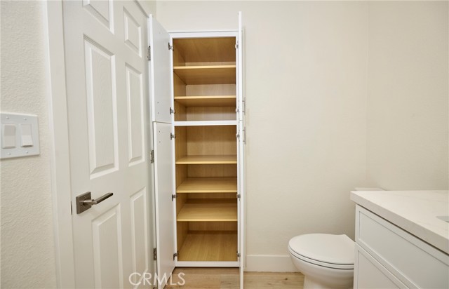 6001 De La Vista, Jurupa Valley CA: https://media.crmls.org/medias/0f7140e2-89bc-45df-af06-02c62b061f8d.jpg