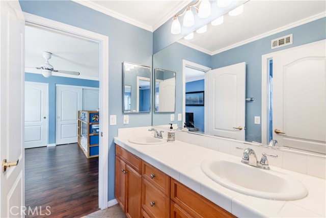 8656 Calle Canon Road, Corona CA: https://media.crmls.org/medias/0f71ccfc-cf35-47ea-b1bc-6a908da6a076.jpg
