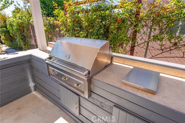 Detail Gallery Image 33 of 41 For 18638 Malden, Northridge,  CA 91324 - 4 Beds | 2 Baths