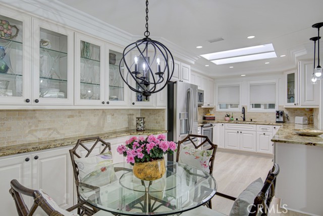 Detail Gallery Image 12 of 29 For 668 via Mendoza #Q,  Laguna Woods,  CA 92637 - 2 Beds | 2 Baths