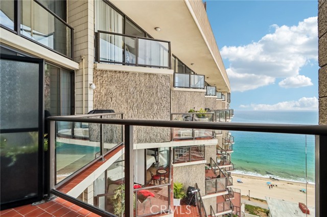 531 Esplanade, Redondo Beach, California 90277, 2 Bedrooms Bedrooms, 0 ,1 BathroomBathrooms,Residential,For Sale,Esplanade,0,PW26154247