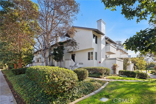 Detail Gallery Image 1 of 11 For 500 Harbor Woods Pl #500,  Newport Beach,  CA 92660 - 2 Beds | 2/1 Baths