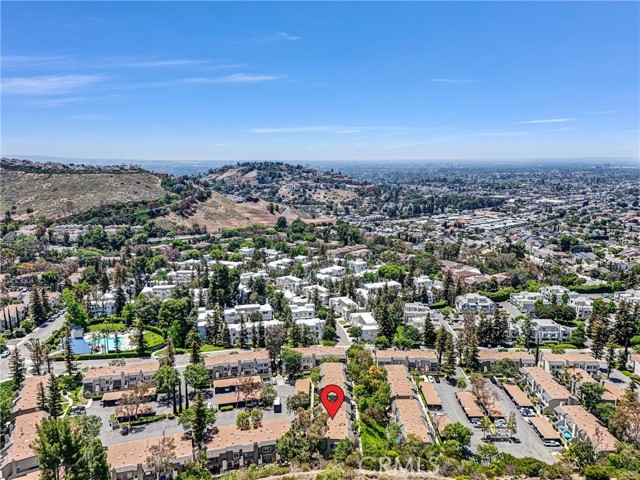 5927 E Creekside Avenue, Orange CA: https://media.crmls.org/medias/0f72c48c-22d0-411b-ab21-68fb8d9b8c4c.jpg