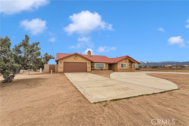 Detail Gallery Image 1 of 1 For 9035 Bonanza Rd, Phelan,  CA 92371 - 3 Beds | 2 Baths