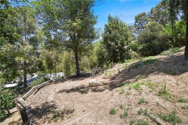 Detail Gallery Image 29 of 40 For 5244 Baza Ave, Woodland Hills,  CA 91364 - 3 Beds | 3 Baths