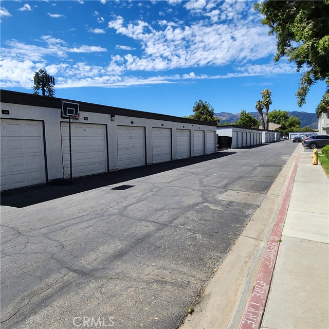 16377 Lakeshore Drive, Lake Elsinore CA: https://media.crmls.org/medias/0f73ac67-eb46-4ad3-b1b9-3f2cfbacd52a.jpg