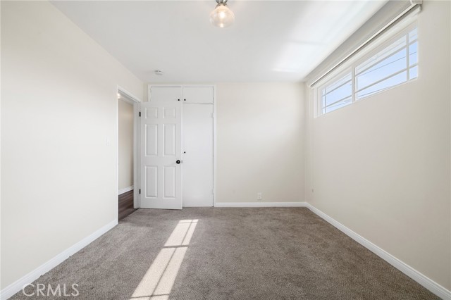 2109 N Dymond Street, Burbank CA: https://media.crmls.org/medias/0f745c59-7555-4cf3-a13a-c4c401ef88f9.jpg