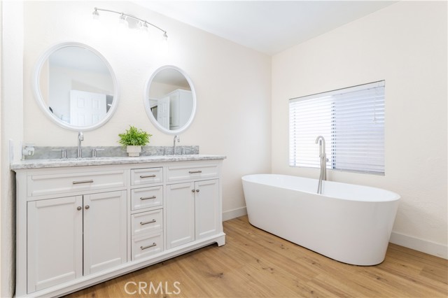 Image 20 of 40 For 20049 Canyon View