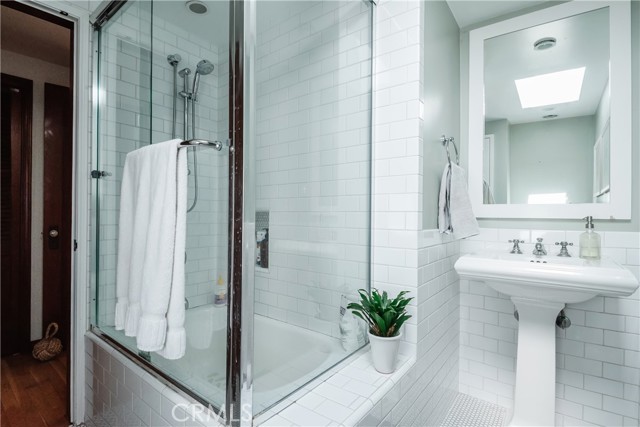 3008 Ardmore Avenue, Manhattan Beach, California 90266, 3 Bedrooms Bedrooms, ,2 BathroomsBathrooms,Residential,Sold,Ardmore,SB22074584