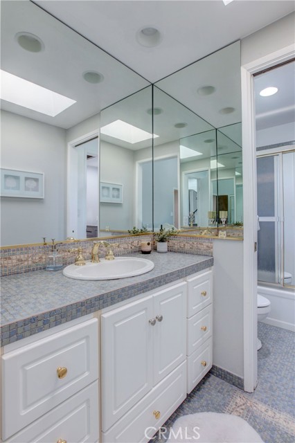 Detail Gallery Image 26 of 35 For 13101 Cottonwood Dr, North Tustin,  CA 92705 - 4 Beds | 4 Baths