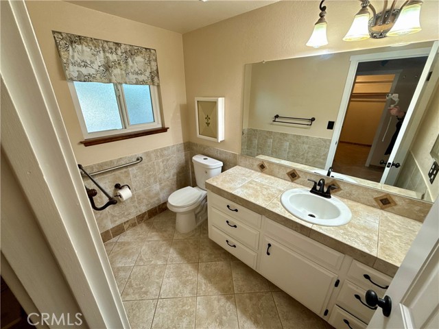 14705 Mandan Road, Apple Valley CA: https://media.crmls.org/medias/0f77bd0e-3ef2-4496-81be-44e59be6e0da.jpg