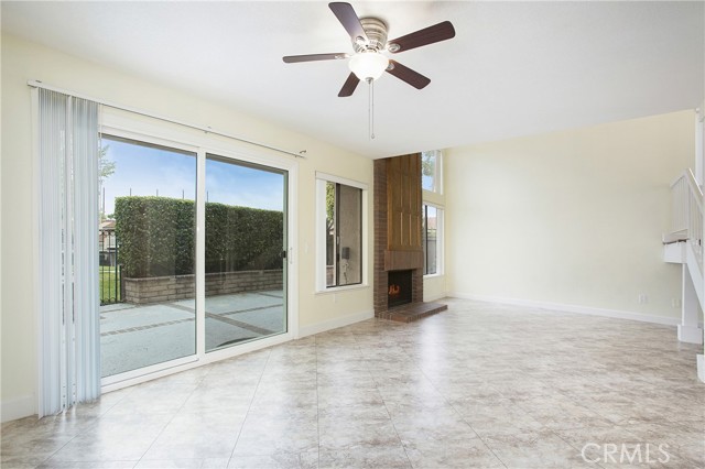 611 Colonial Circle, Fullerton CA: https://media.crmls.org/medias/0f77ec87-e92a-4f91-b0fa-212a18be4890.jpg