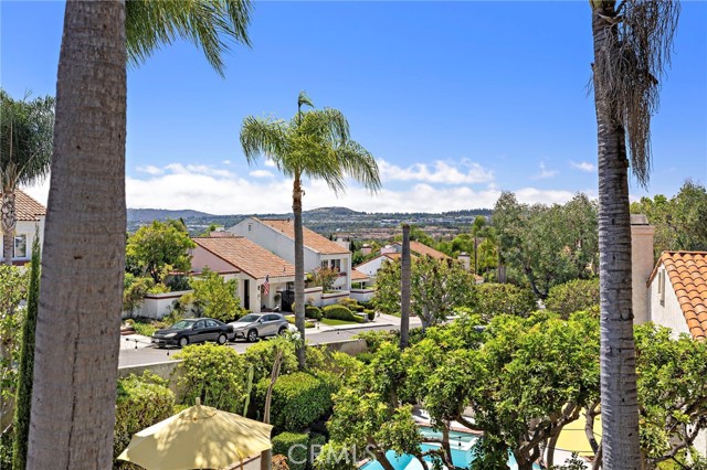 Detail Gallery Image 10 of 55 For 25962 Ernestine Ct, Laguna Hills,  CA 92653 - 3 Beds | 2/1 Baths