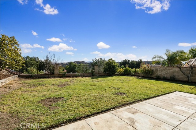 Detail Gallery Image 21 of 23 For 22125 Pamplico Dr, Saugus,  CA 91350 - 4 Beds | 2/1 Baths