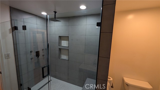 Image 21 of 50 For 13319 Magnolia