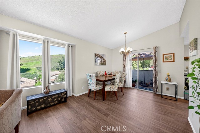 Detail Gallery Image 5 of 26 For 24208 Sylvan Glen Rd #E,  Diamond Bar,  CA 91765 - 2 Beds | 2 Baths