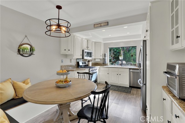 Detail Gallery Image 9 of 50 For 27112 Mill Pond #2,  Dana Point,  CA 92624 - 2 Beds | 2/1 Baths